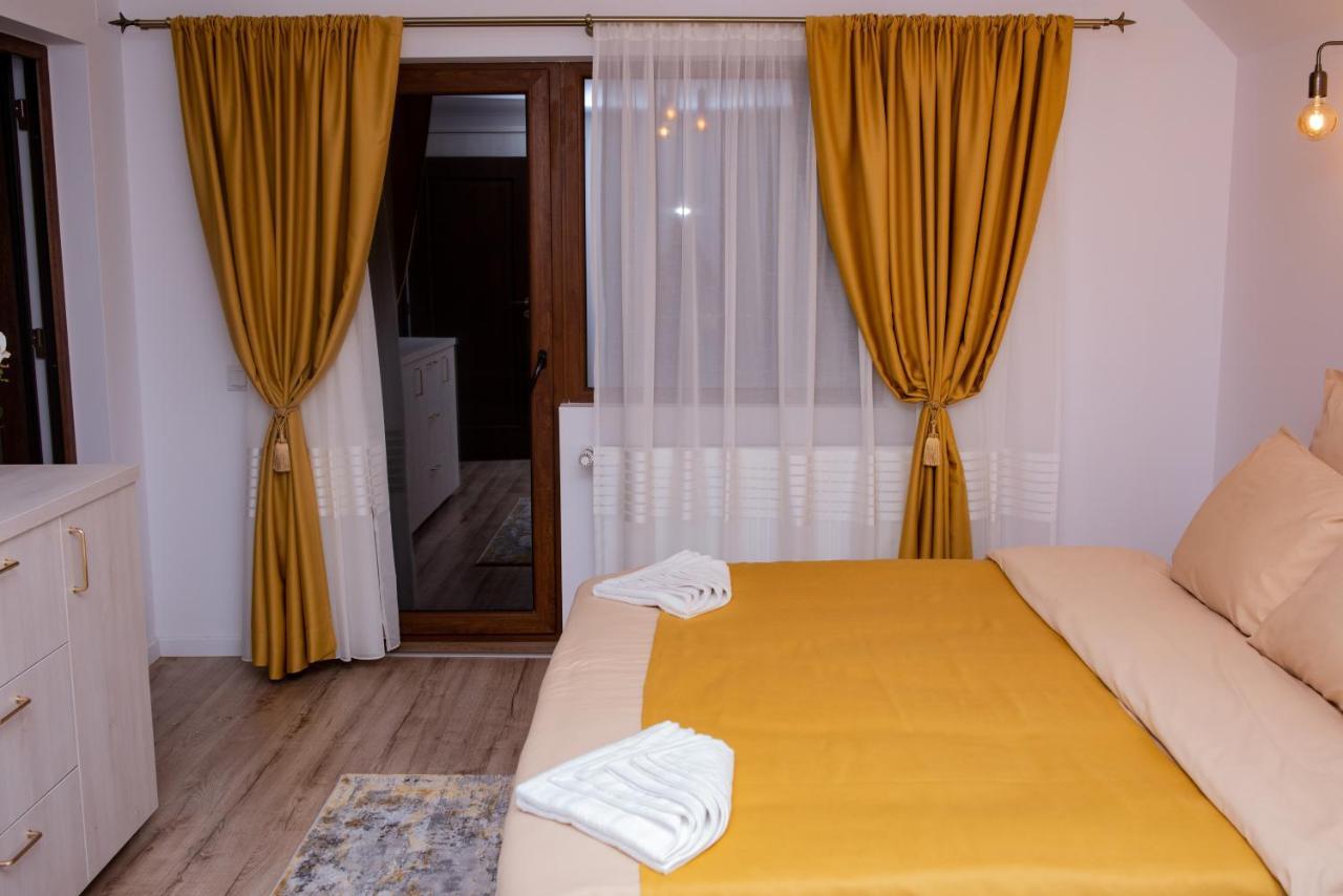 Casuta Doi Ponei Villa Buşteni Eksteriør billede